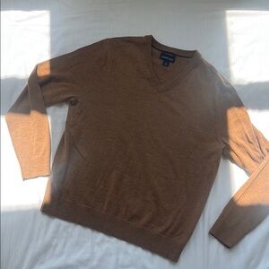 Lands' End Brown V-Neck Sweater with Classic Style